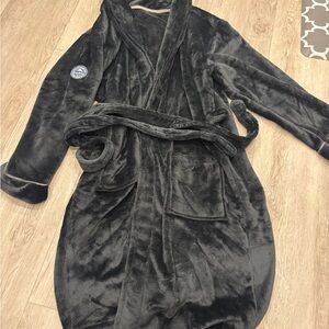 Tommy Bahama Adult Plush Charcoal Robe